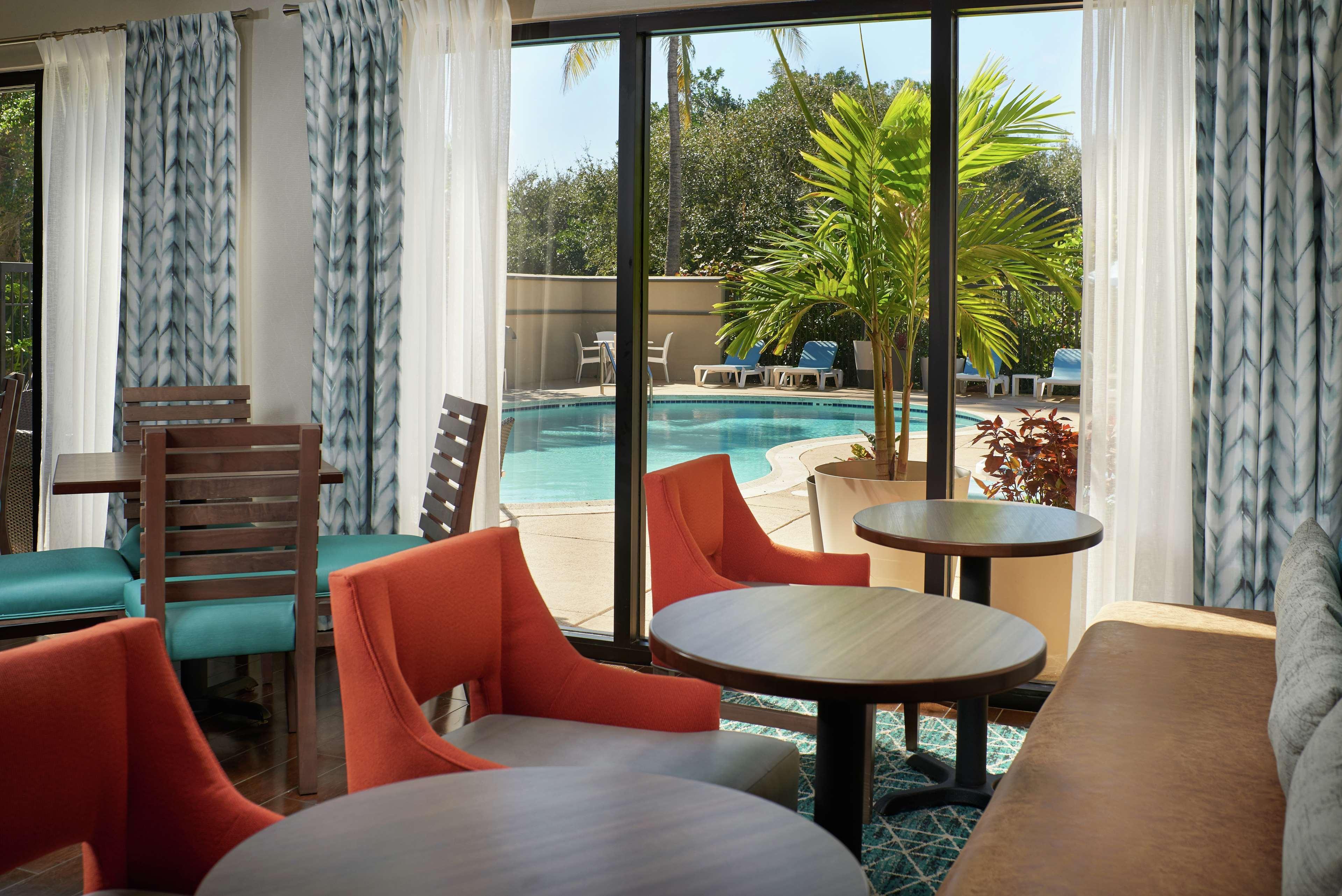 Hampton Inn Juno Beach Buitenkant foto