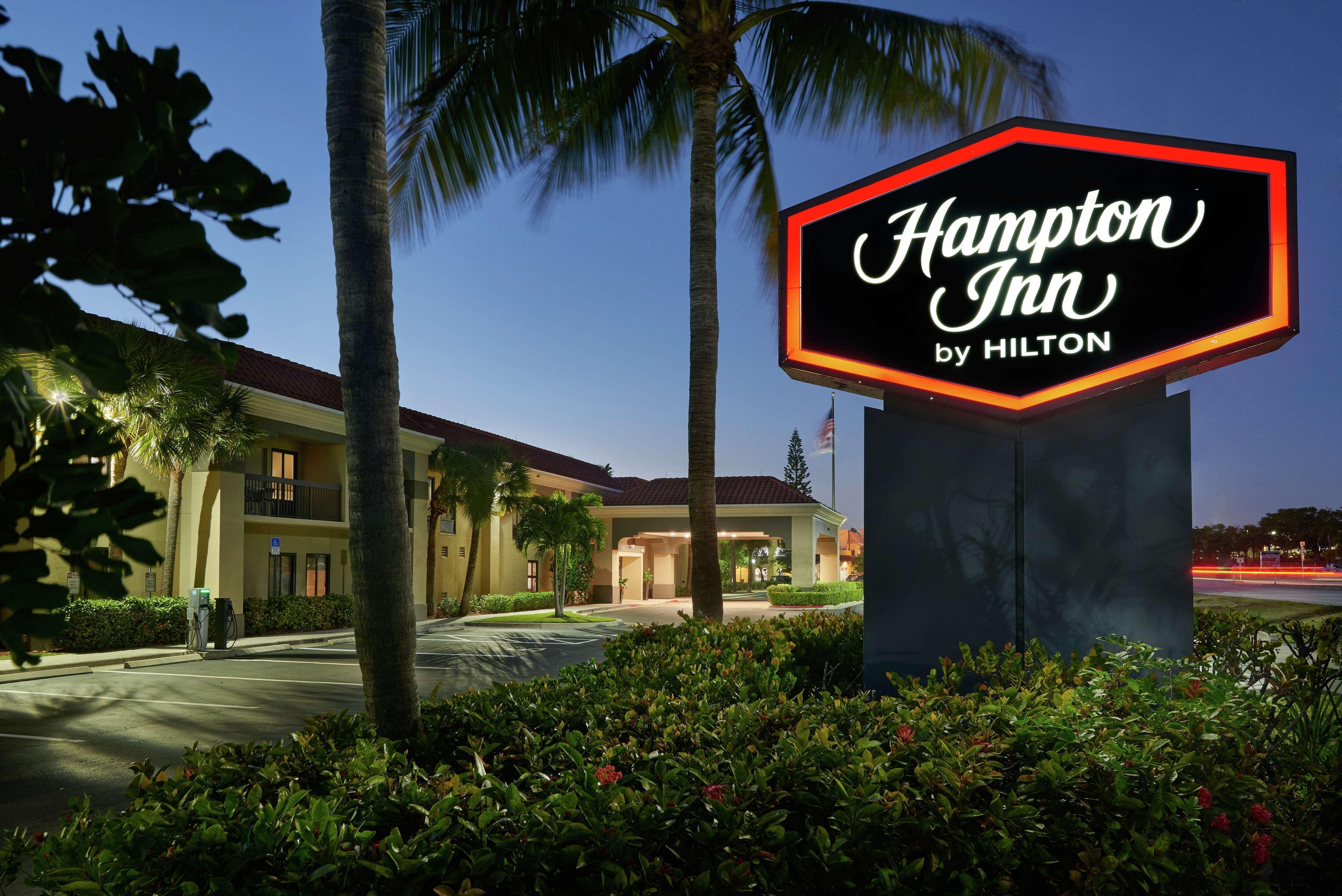 Hampton Inn Juno Beach Buitenkant foto