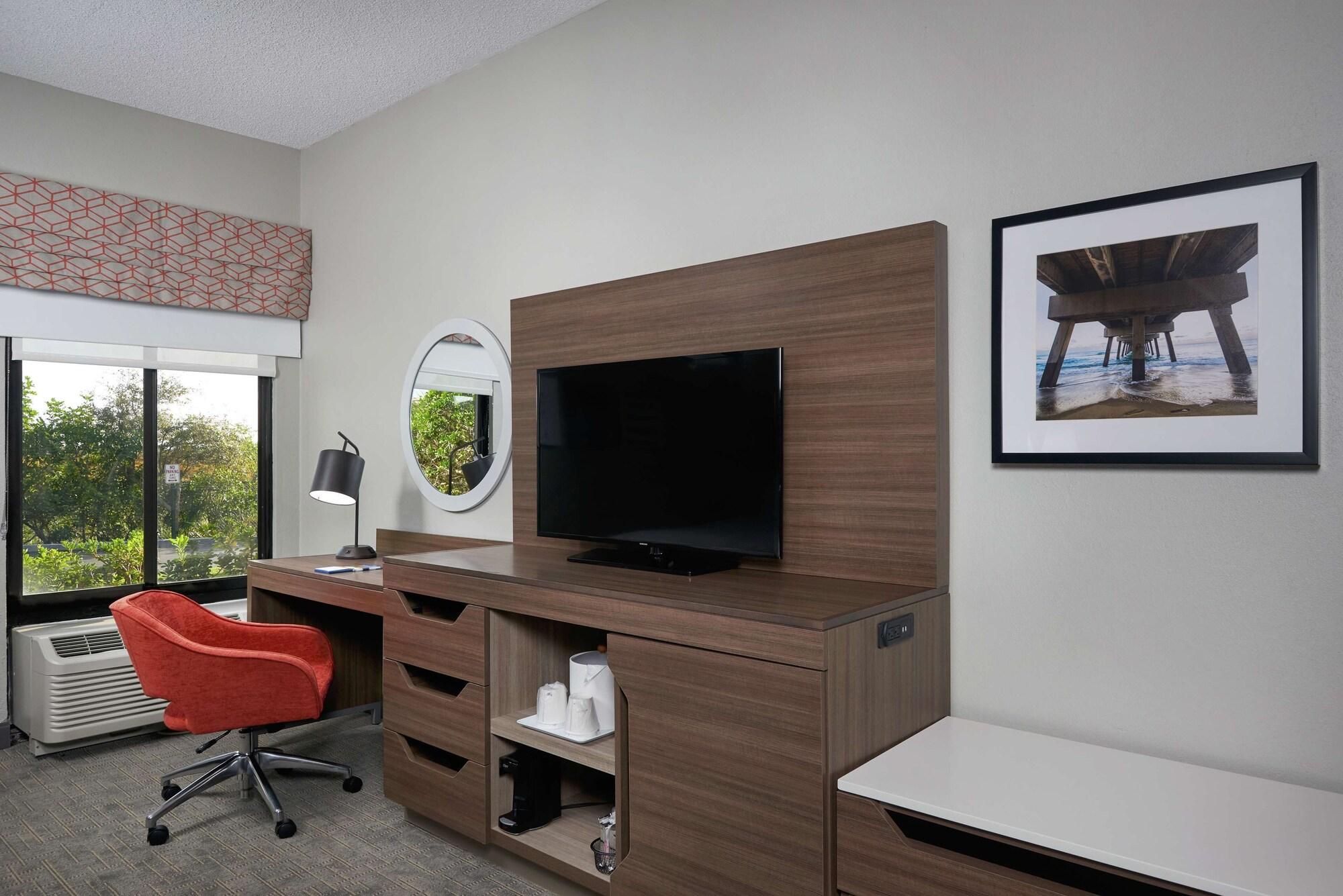 Hampton Inn Juno Beach Buitenkant foto